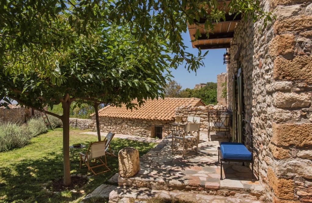 Kyparissia Old Town Lodge With Amazing Sea View Экстерьер фото
